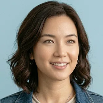 A happy customer, young asian woman